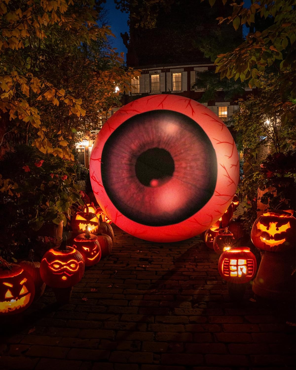 Halloween outdoor large inflatable eyeball decoration