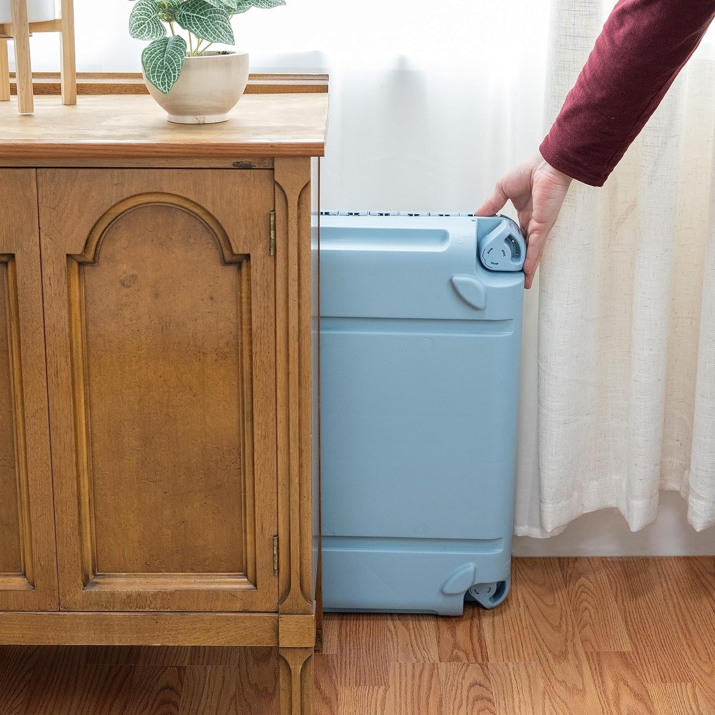 SportPet Designs Plastic Kennels Rolling Plastic Airline Approved Wire Door Travel Dog Crate, XXX-Large, Gray